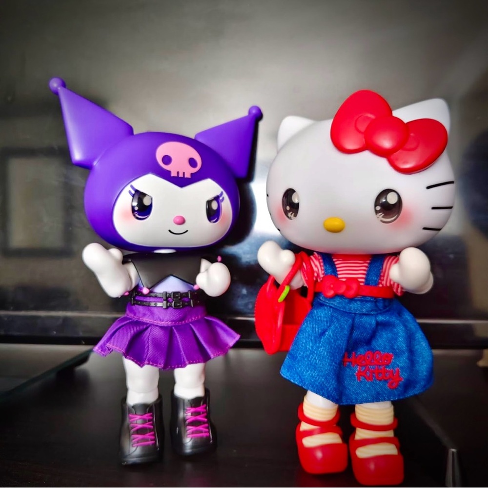Sanrio Hello Kitty and Kuromi Dolls